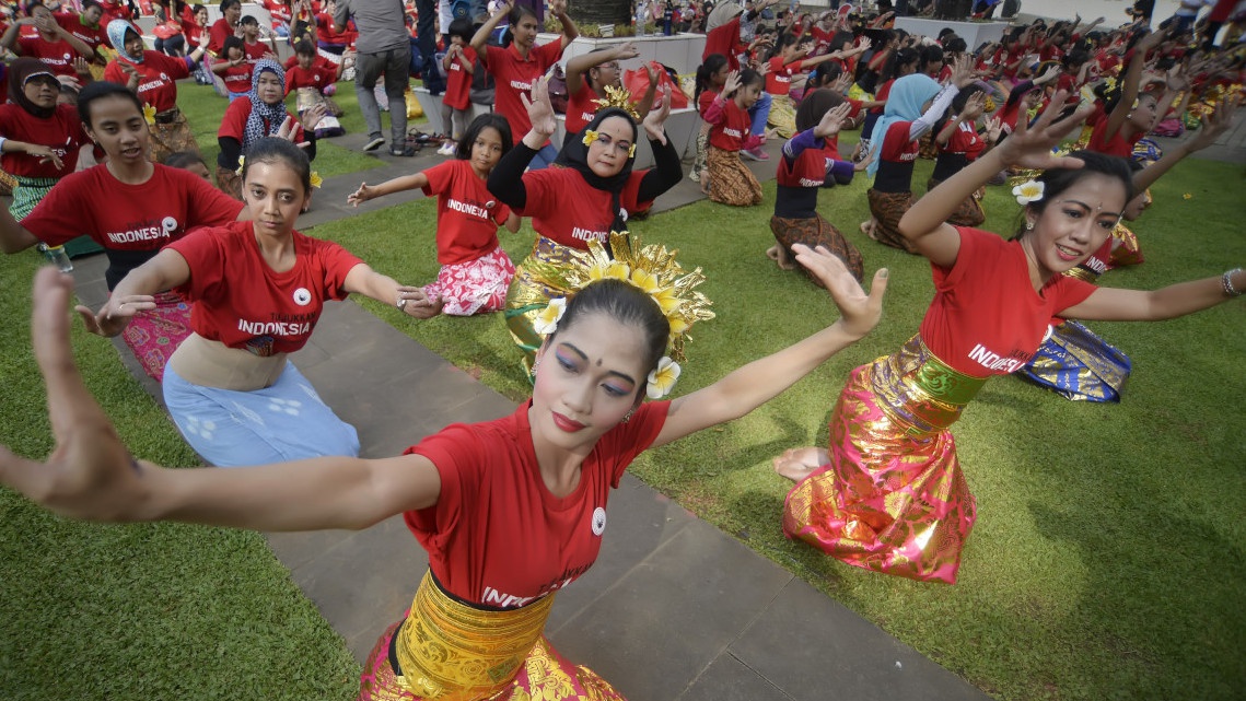 Raja Salman Akan Disambut Tari Pendet Saat Tiba di Bali Raja Salman Akan Disambut Tari Pendet Saat Tiba di Bali