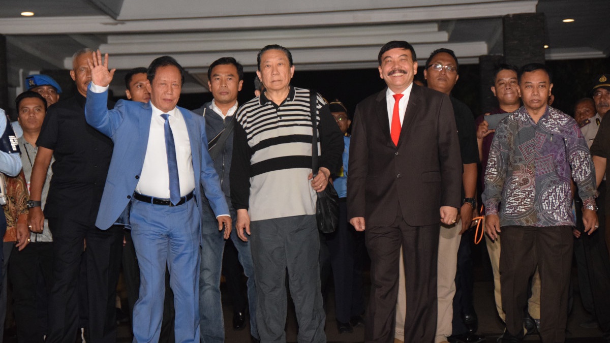 Krisis Moneter 1998 Krisis Moneter 1998