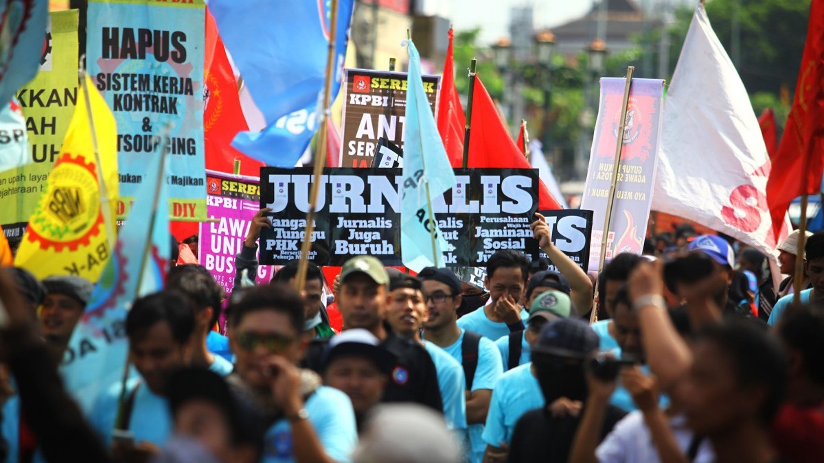 Buruh Yogya: Upah Rendah, Rumah Susah, Harus Nrimo Ing Pandum?