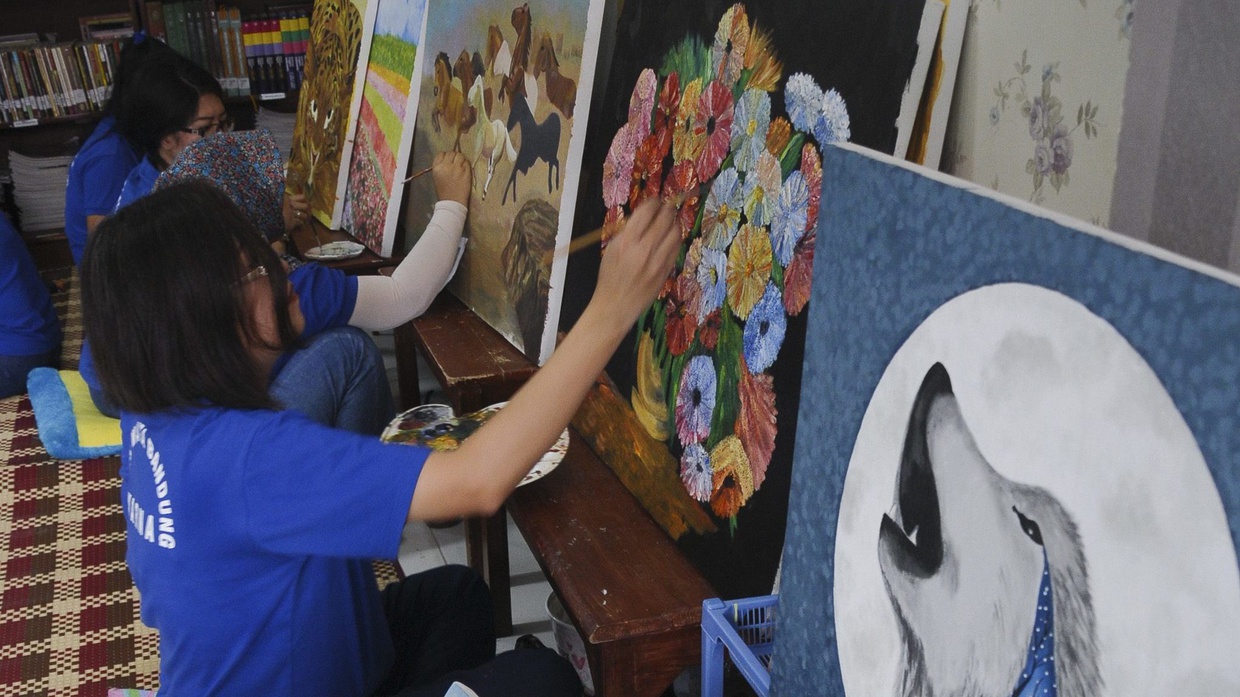 Macam-Macam Teknik Pewarnaan dalam Menggambar dan Alatnya