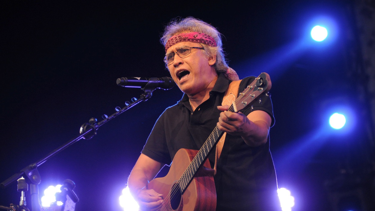 Lirik dan Chord Gitar Lagu Ibu Iwan Fals Memperingati Hari Ibu