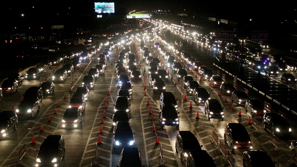 Ruas Tol Cikarang Utama Ramai Lancar