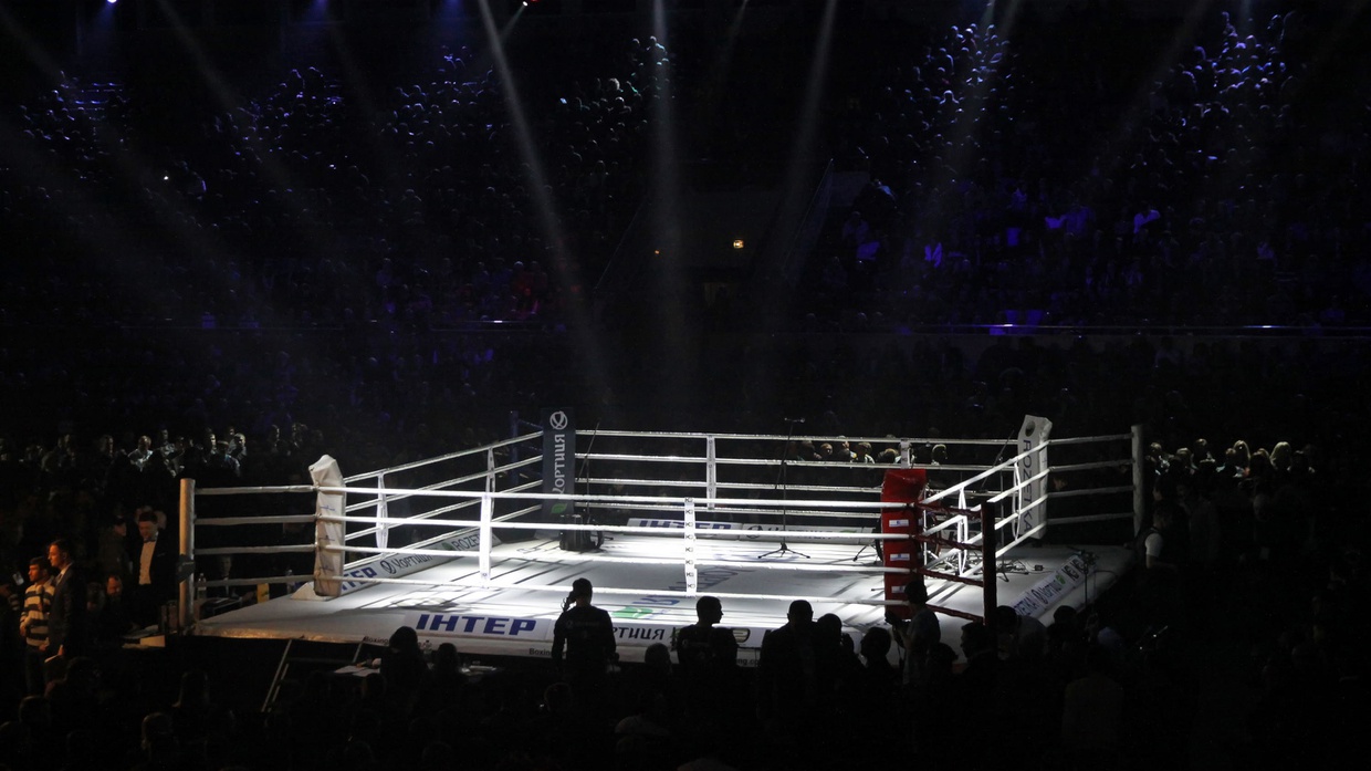 Mengenal Kategori Kelas dalam Dunia Tinju Profesional