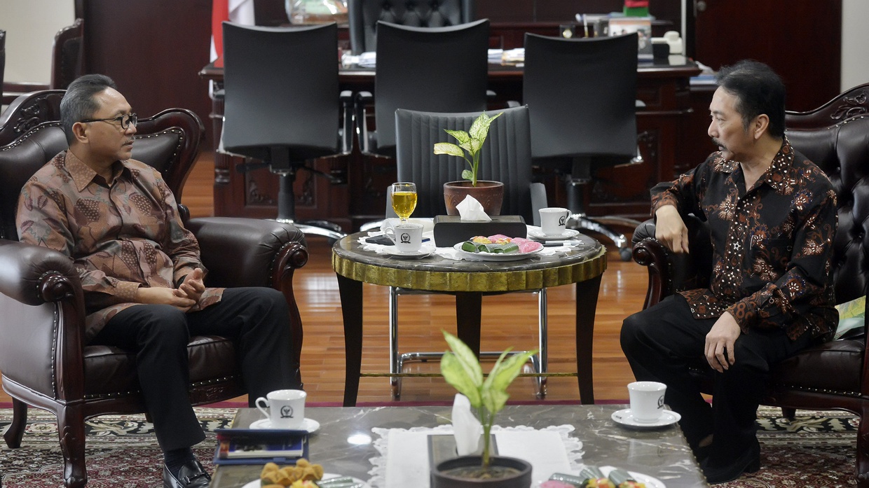 Tujuan Amandemen UUD 1945, Hasil, & Urutan Sejarah Perubahannya