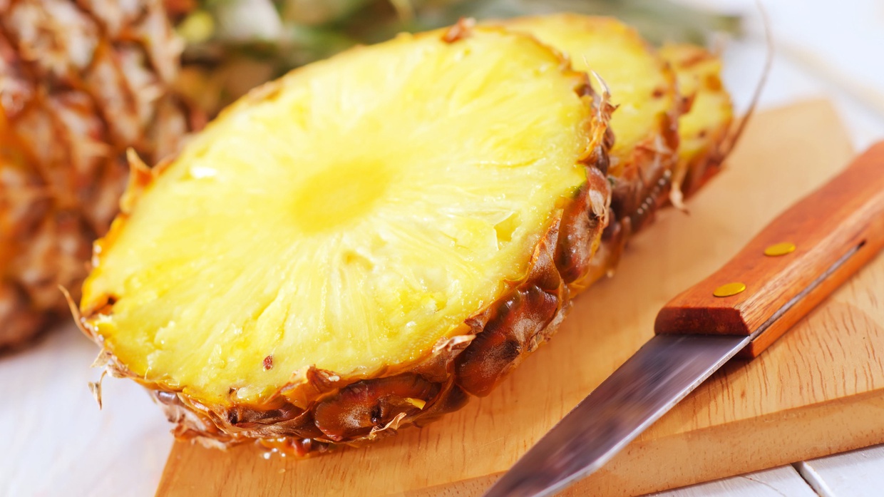 Manfaat Buah Nanas Bagi Pria: Meningkatkan Kualitas Sperma