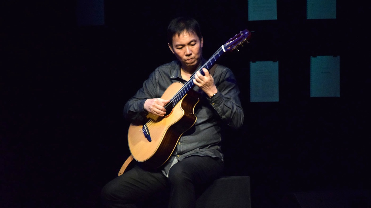 Rekomendasi Aplikasi Tuner dan Chord Gitar untuk iOS & Android Rekomendasi Aplikasi Tuner dan Chord Gitar untuk iOS & Android