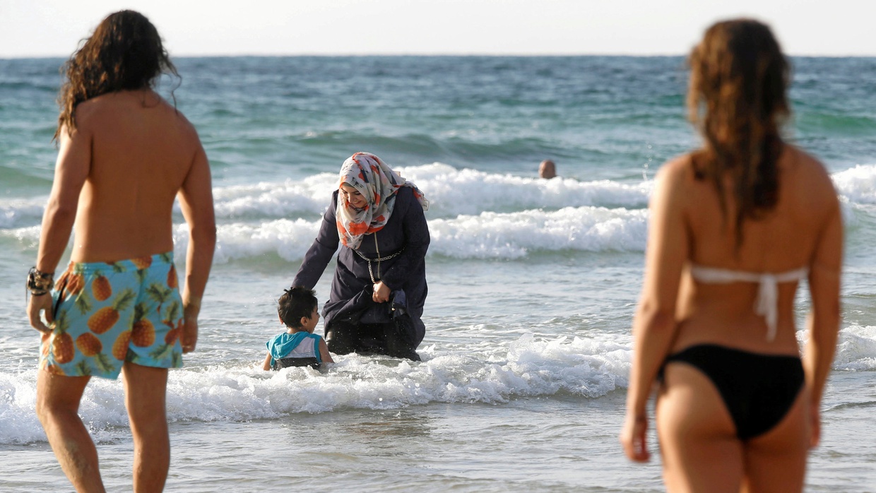 Pelarangan Burkini dan Laicite, Sekularisme Ekstrem Perancis