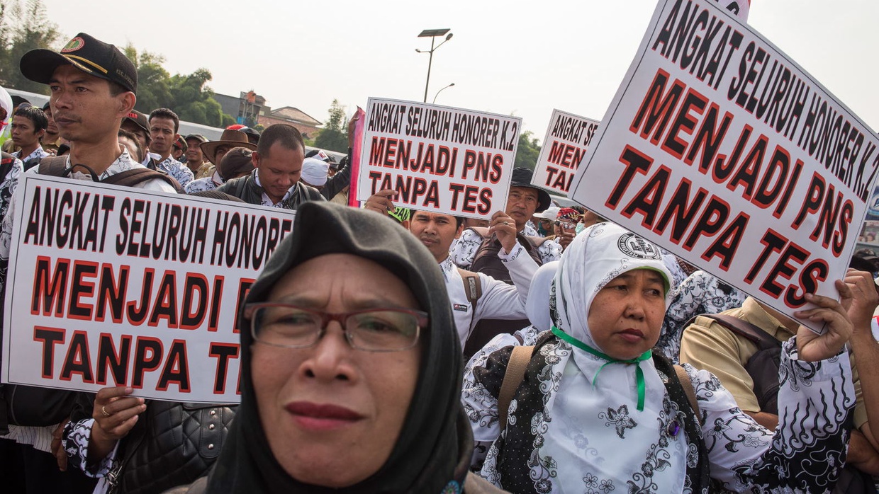 Nasib Guru Honorer Era Jokowi: Jika Tak Kompeten, Jadi Guru Kontrak