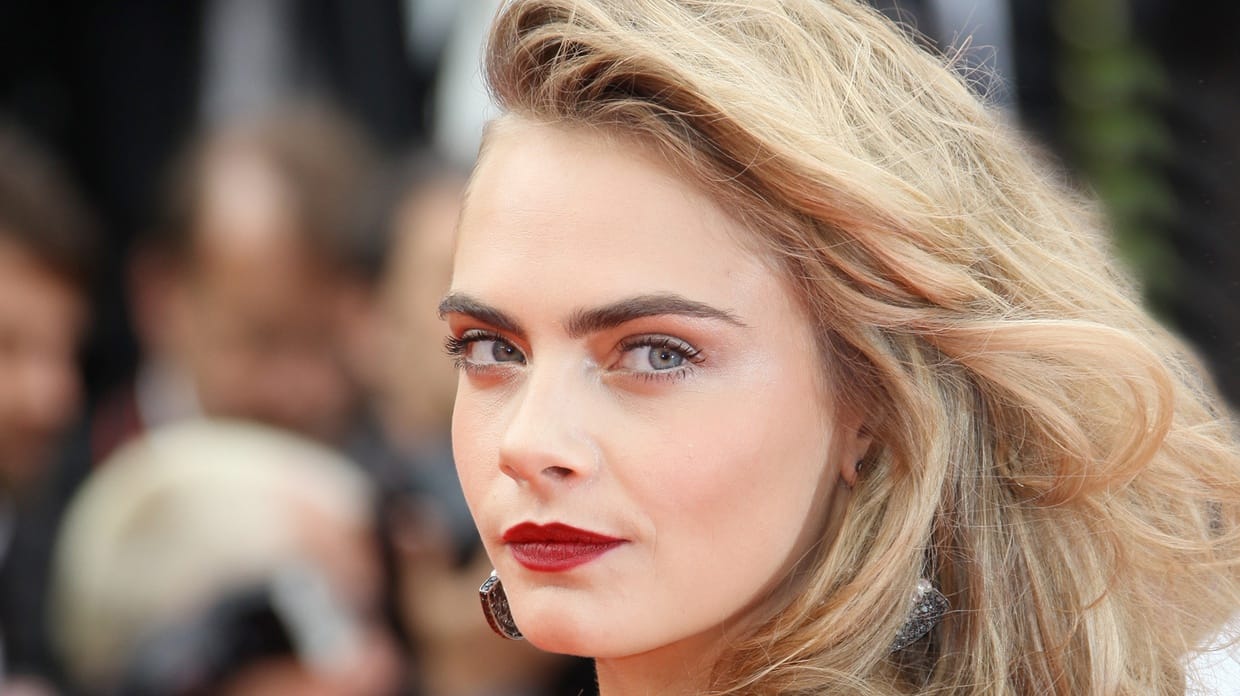 Menelisik Si Alis Tebal