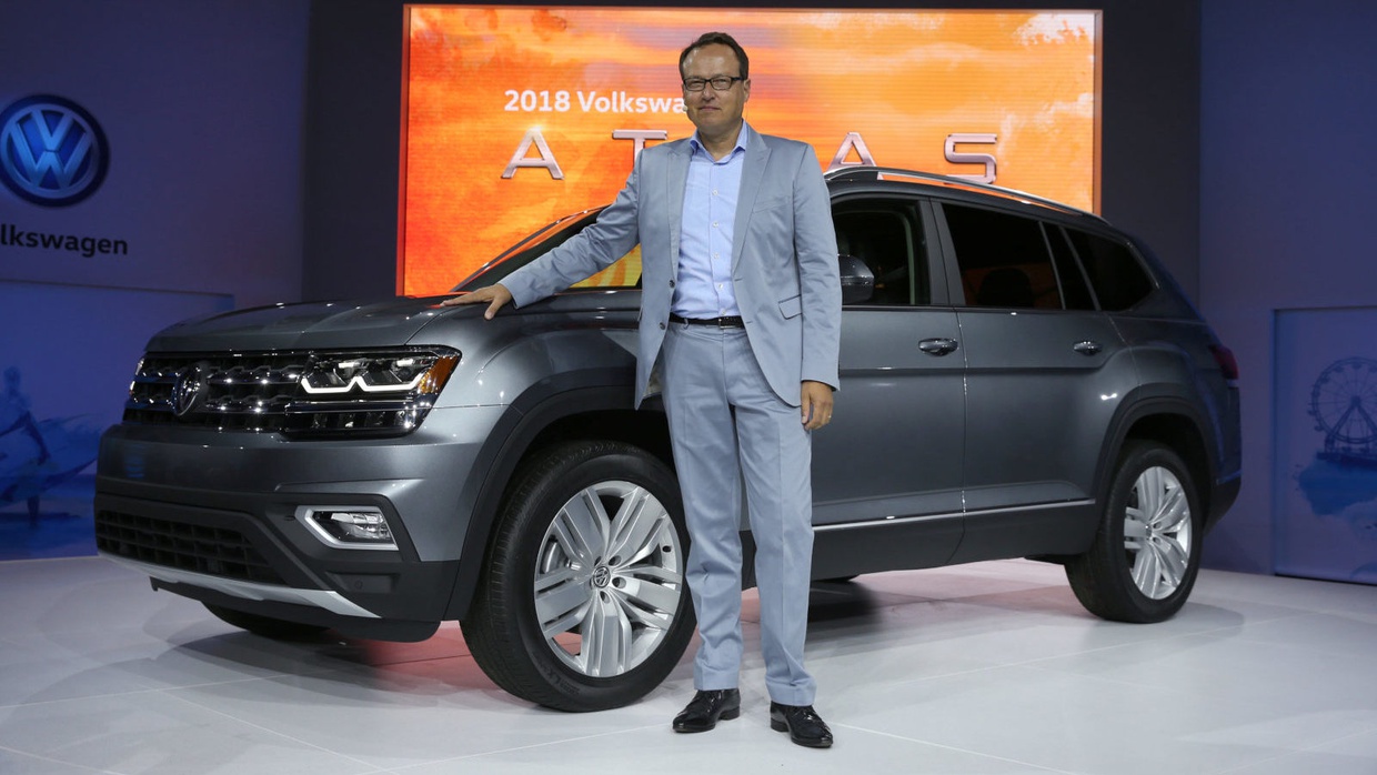 Volkswagen Menyalip Toyota