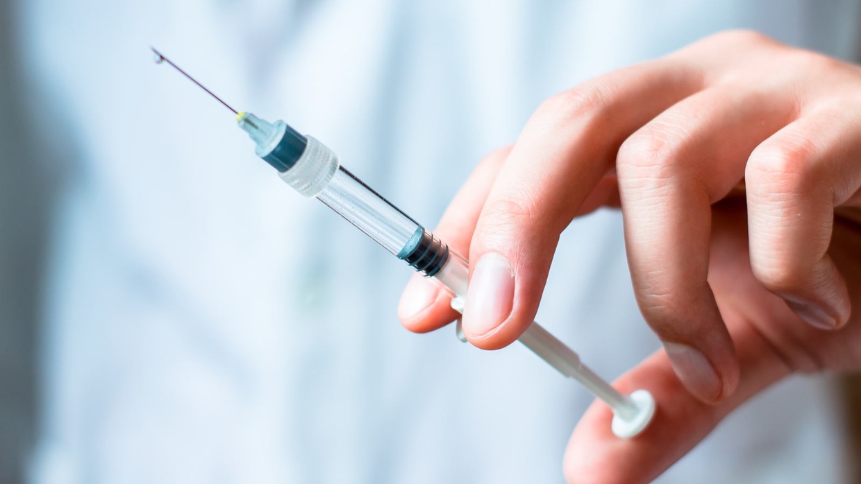 Mengenal Suntik Vitamin C dan Risikonya Bagi Kesehatan