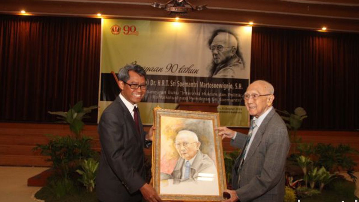 Guru Besar Fakultas Hukum Unpad Prof. Sri Soemantri Wafat