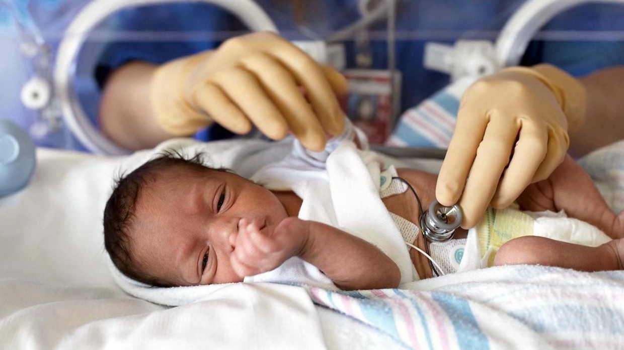 Mengapa Banyak Bayi Dibuang di Malaysia dan Indonesia?