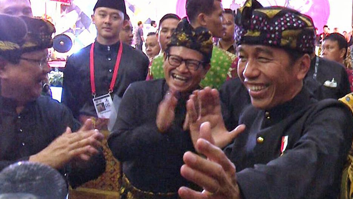 Usaha Menyilatkan Dunia dan Menduniakan Silat Usaha Menyilatkan Dunia dan Menduniakan Silat