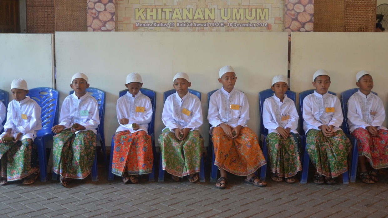 Ketentuan Khitan dalam Islam & Tanda-tanda Baligh Pria-Wanita