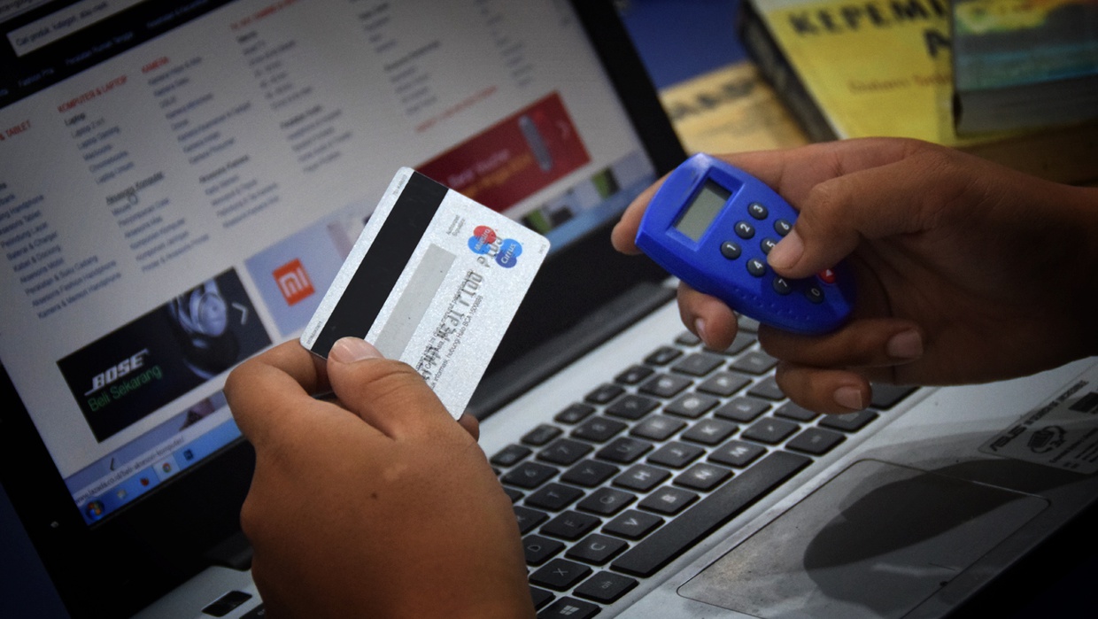 Transfer Bank: Metode Tak Praktis, Tetapi Paling Digemari