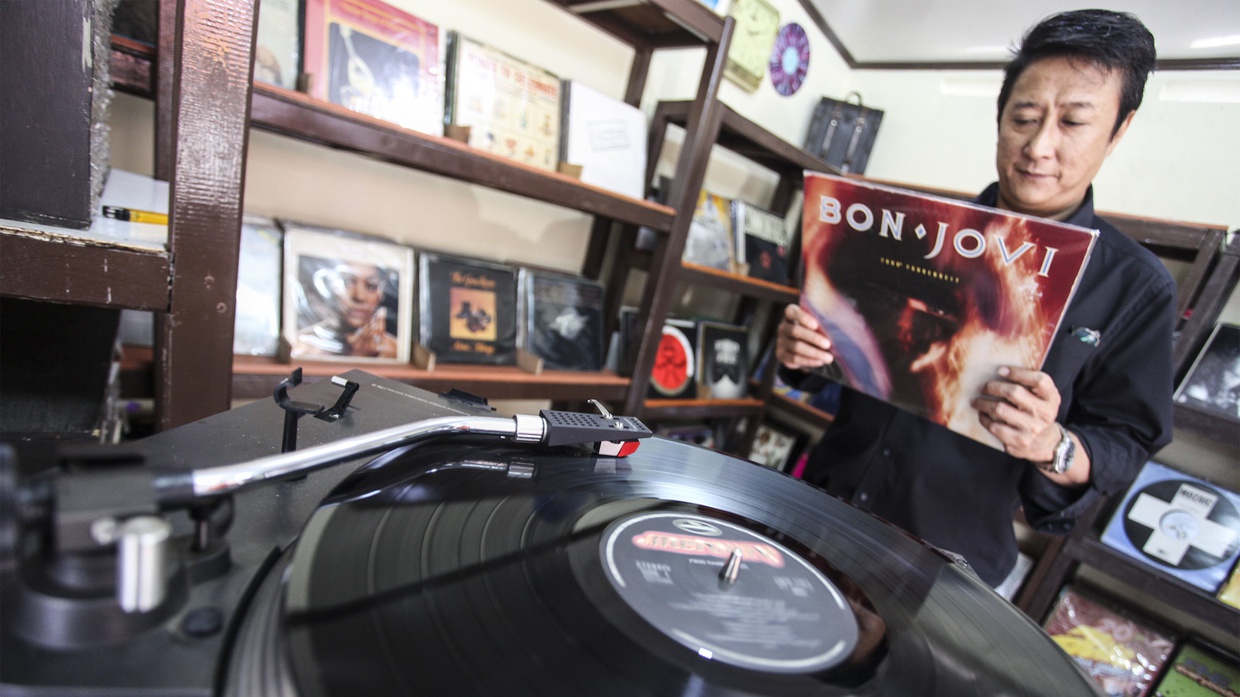 Naik Turun Penjualan Vinyl