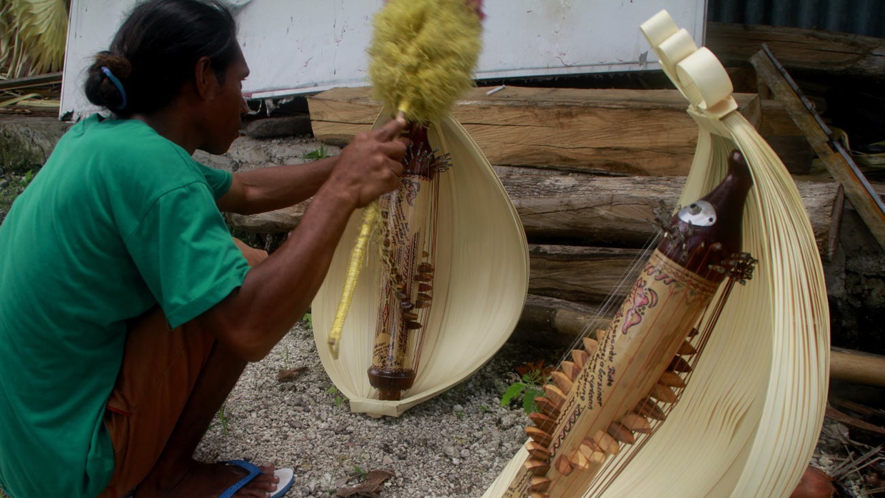 Daftar Alat Musik Tradisional Indonesia: Angklung Hingga Sasando