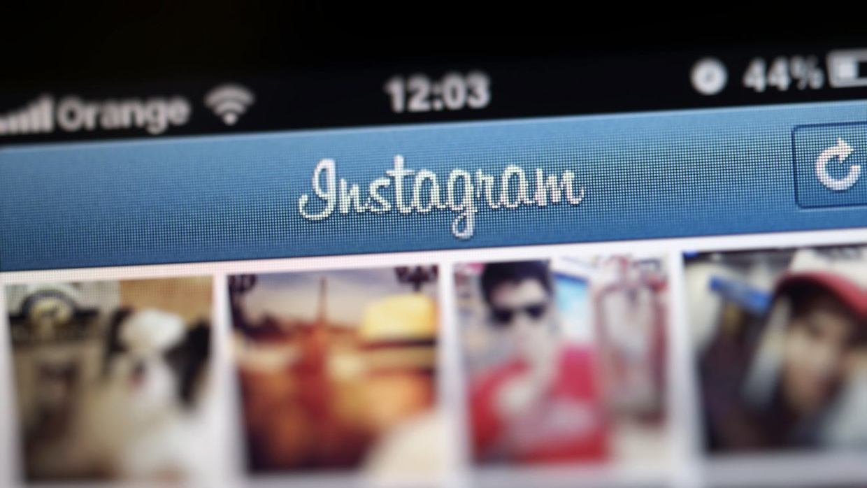 Ibu Milenial Suka Belanja di Instagram