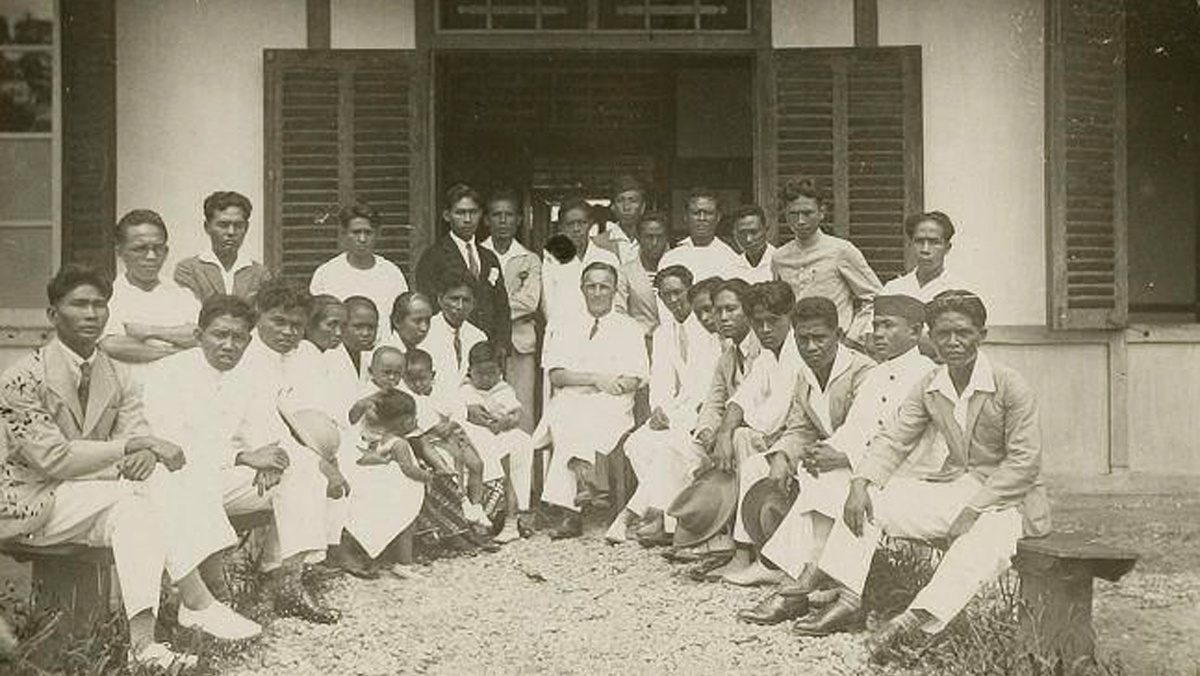 Tionghoa yang Berdagang dan Berjuang Hingga ke Boven Digoel Tionghoa yang Berdagang dan Berjuang Hingga ke Boven Digoel