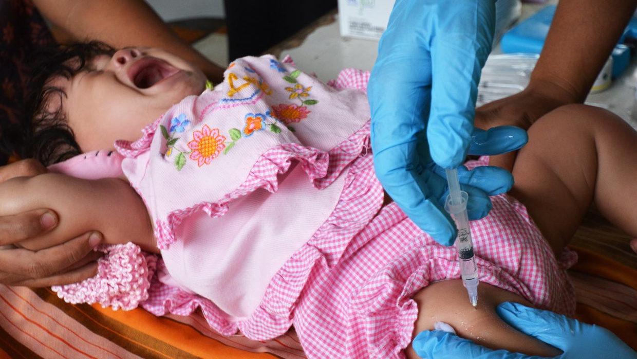 KLB Polio di Indonesia, Ketahui Cara Penularan & Pencegahannya