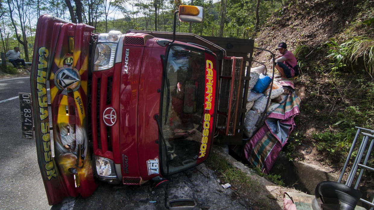 Beri Efek Jera, Kemenhub Bakal Potong Truk Obesitas alias ODOL