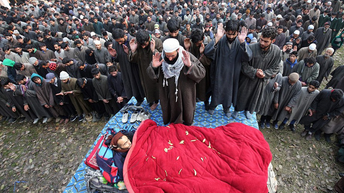 Sebelum Menolak Menyalati Jenazah, Belahlah Dadanya!