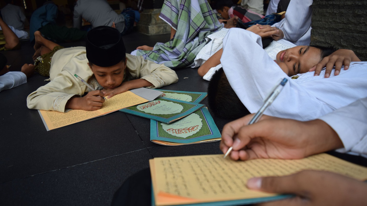 Bagaimana Seks Dipelajari di Pesantren? Bagaimana Seks Dipelajari di Pesantren?