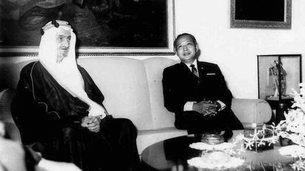 Fahri Hamzah Jawab Protes Rieke Terkait Video Raja Faisal Fahri Hamzah Jawab Protes Rieke Terkait Video Raja Faisal