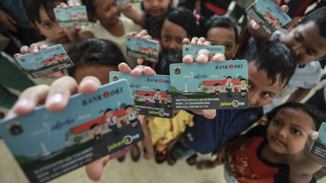 KJP Dibutuhkan Warga, Pemprov DKI Tak Boleh Bimbang