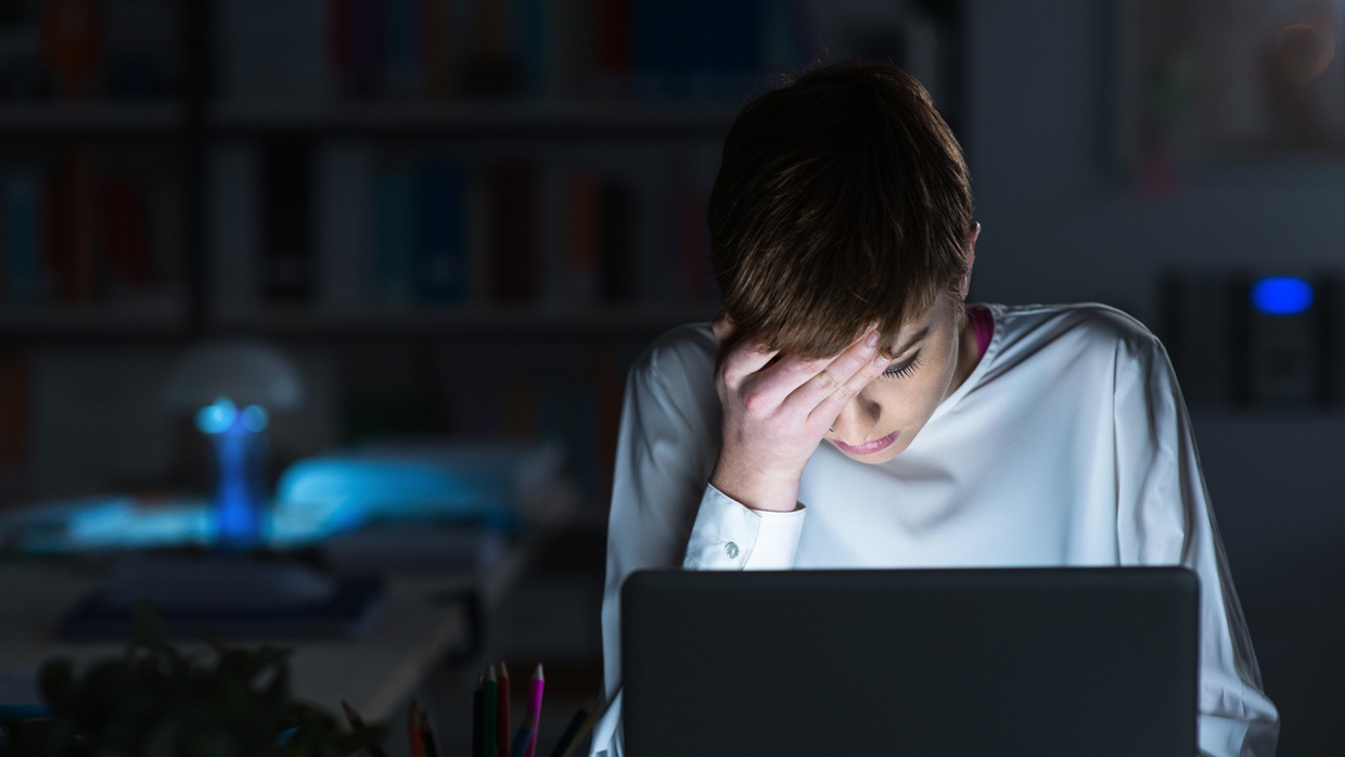 Candu Medsos Mengacaukan Kesehatan Mental Candu Medsos Mengacaukan Kesehatan Mental