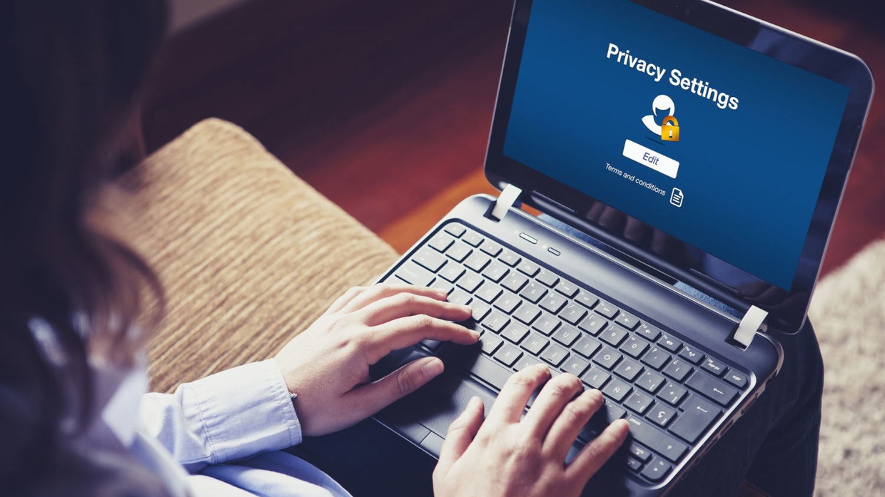 Penemuan Email dan Kontroversi Para Penciptanya