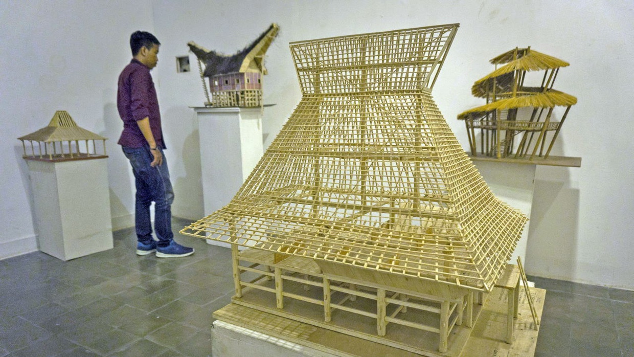 Pengertian Seni Rupa Terapan dan Jenisnya: Kriya Hingga Arsitektur