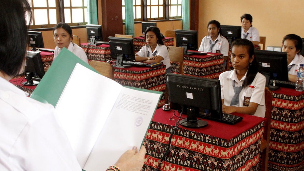 35 Contoh Soal PAT Bahasa Inggris Kelas 10 Semester 2 & Jawaban