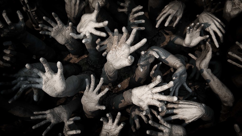 Belajar Berdamai dengan Sejarah Kelam Belajar Berdamai dengan Sejarah Kelam