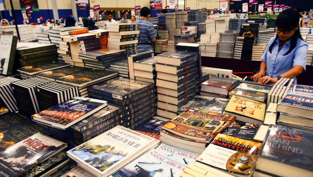 Masyarakat Masih Memilih Buku Fisik daripada e-Book