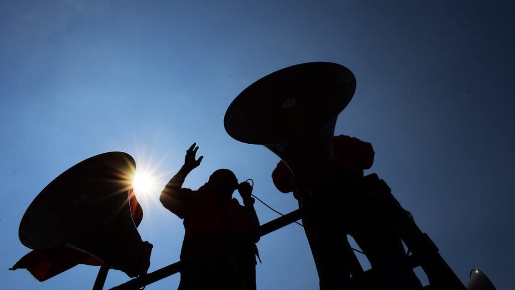 Aktivis Buruh cum Tokoh Bonek Ditangkap Polisi karena Pimpin Aksi