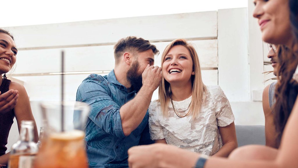 Sisi Positif Bergosip, Jalin Kerja Sama Hingga Aktualisasi Diri