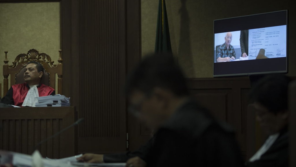 Penangguhan Penahanan Paulus Tannos Belum Disetujui Singapura