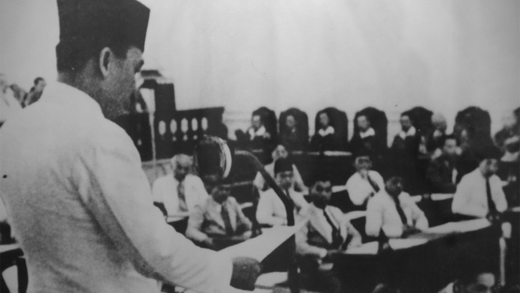Rumusan Dasar Negara Soekarno yang Disampaikan pada 1 Juni 1945 Rumusan Dasar Negara Soekarno yang Disampaikan pada 1 Juni 1945