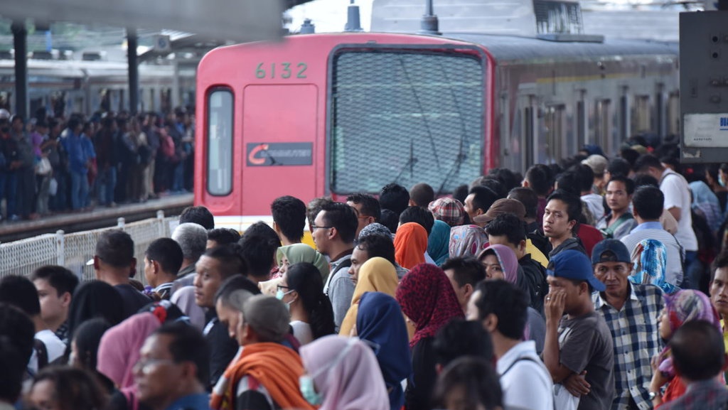 Komunitas KRL: dari Sebutan 'Jalur Jomblo' sampai Dapat Jodoh