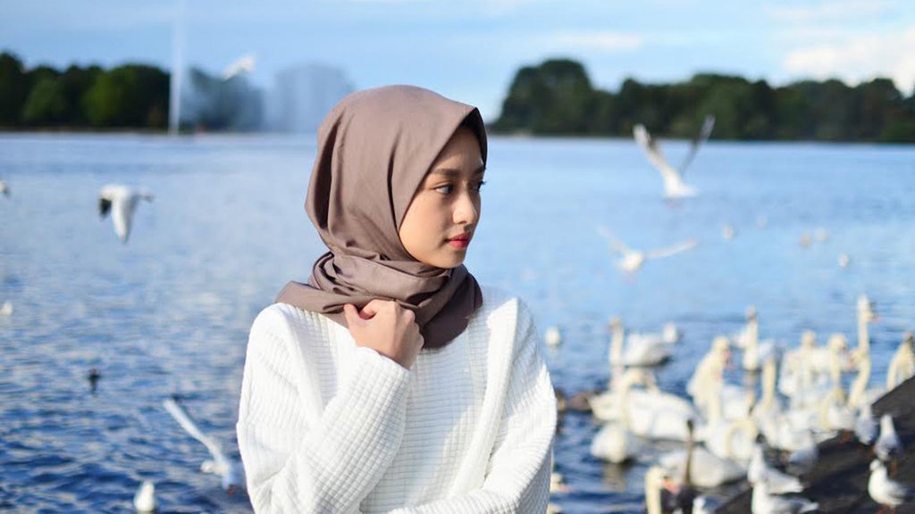 Mesti Tenar Dulu, Baru Menerbitkan Buku? Mesti Tenar Dulu, Baru Menerbitkan Buku?