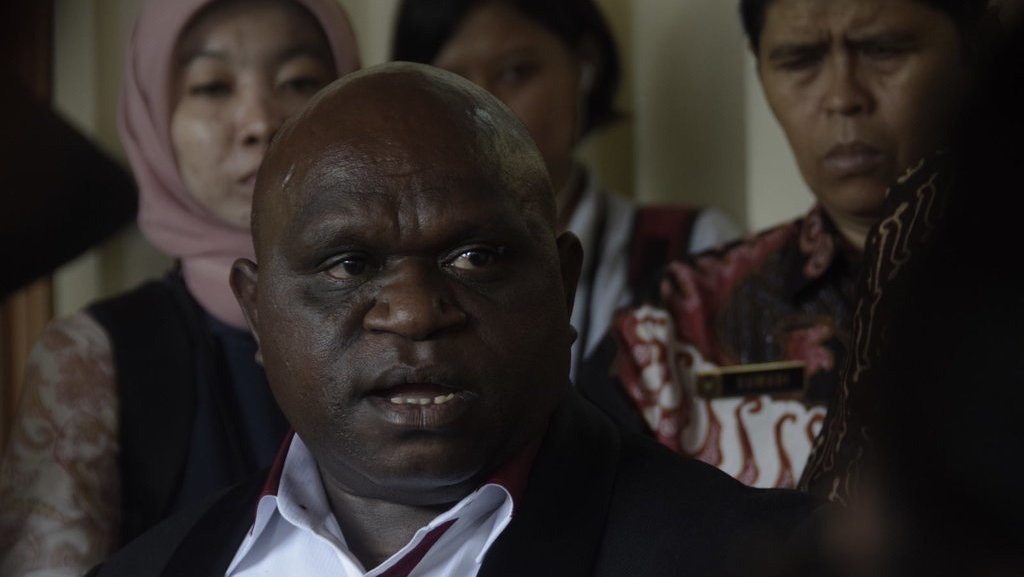 Merunut Twit Natalius Pigai soal Jokowi & Ganjar yang Tuai Polemik