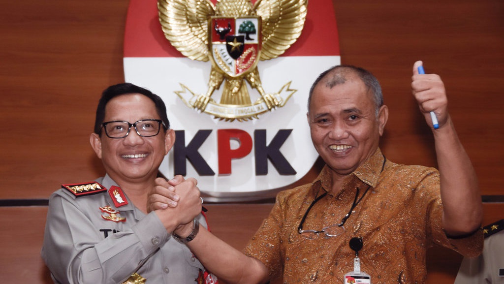 Serangan Balik Lewat SPDP Agus Rahardjo dan Saut Situmorang