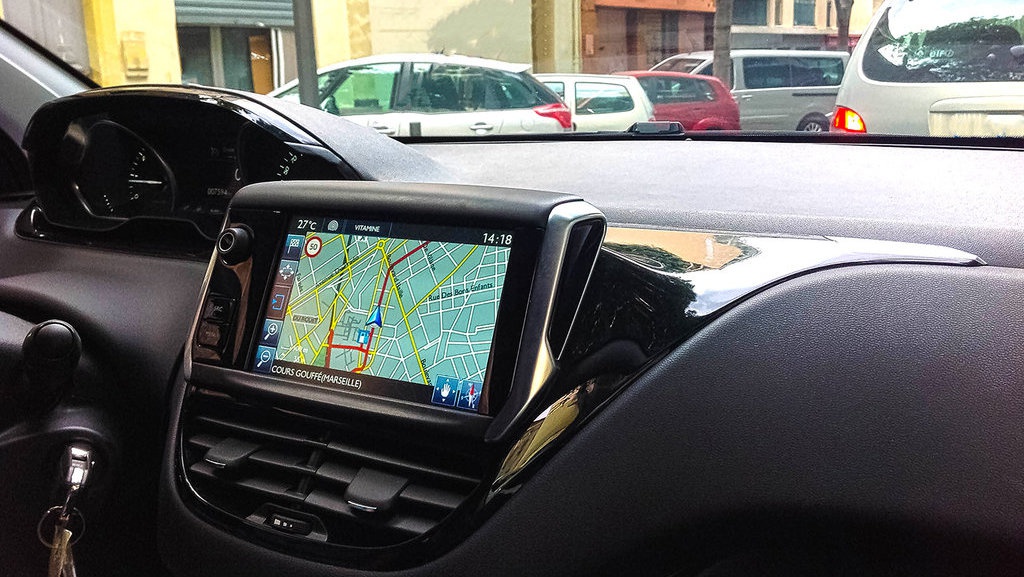 Tua di Jalan dengan Petunjuk Google Maps