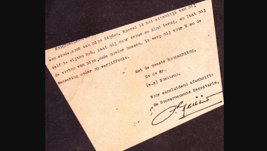 Benarkah Sukarno Memohon Ampun Kepada Belanda? Benarkah Sukarno Memohon Ampun Kepada Belanda?