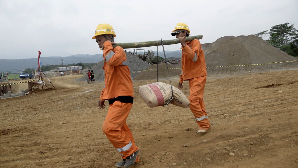 Yang Ketiban Pulung dengan Mendompleng Proyek Kereta Cepat