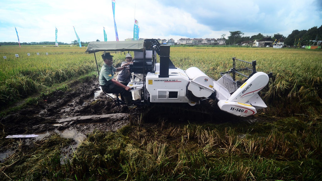 Mempertanyakan Pelibatan TNI Mengurusi Pangan