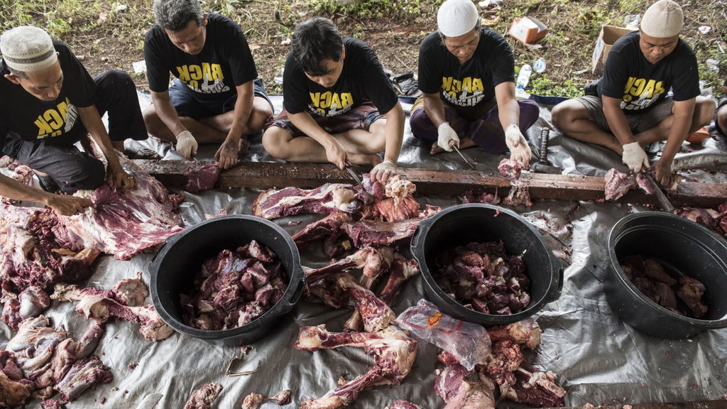 Tata Cara Pembagian Daging Kurban: Shohibul Qurban Boleh Berapa?