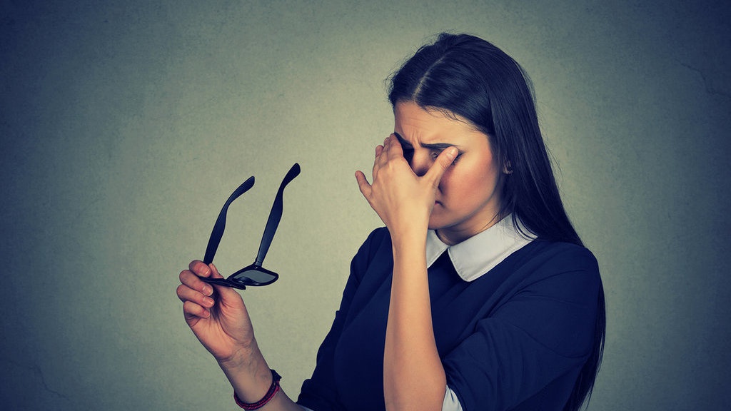 Cara Alami Atasi Vertigo: Minum Teh Jahe hingga Akupresur Cara Alami Atasi Vertigo: Minum Teh Jahe hingga Akupresur